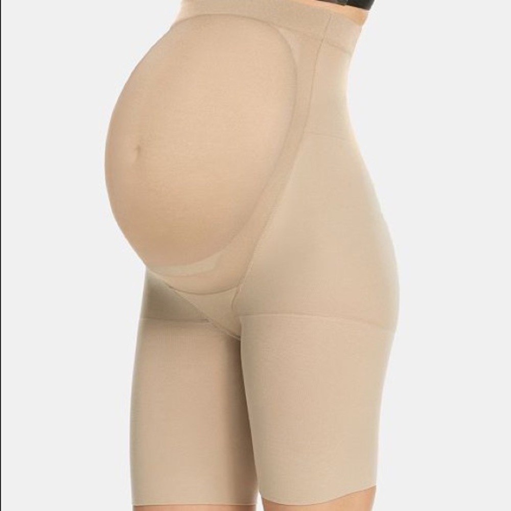 Spanx Mama Maternity shorts EUC